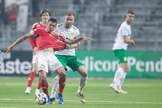 Kalmars Romario Pereira Sipiao och Hammarbys Darijan Bojanic