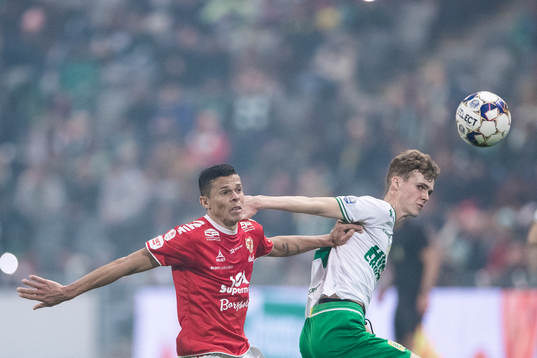 Kalmars Romario Pereira Sipiao och Hammarbys Williot