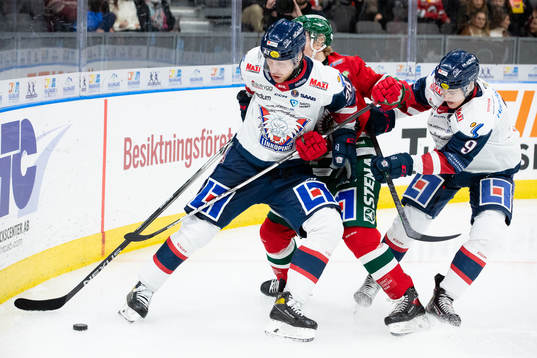 Linköpings John Nyberg och Daniel Ljungman mot  Frölundas