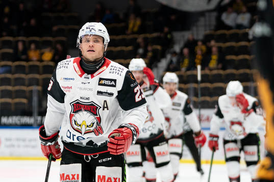 Malmö Redhawks Christoffer Forsberg jublar