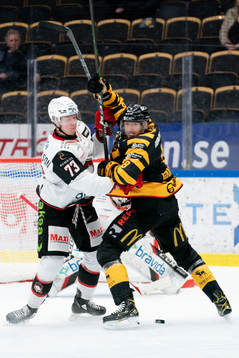 Malmö Redhawks Adam Ollas Mattsson och Skellefteås Petter