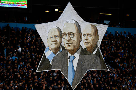 Malmö FFs supportrar med tifo