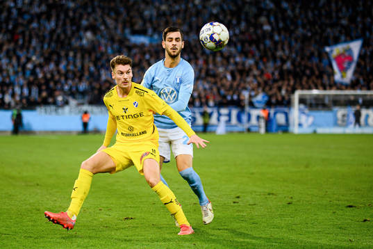 Halmstads Samuel Kroon och Malmö FFs Adi Nalic