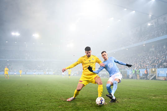 Halmstads Edvin Kurtulus och Malmö FFs Veljko Birmancevic