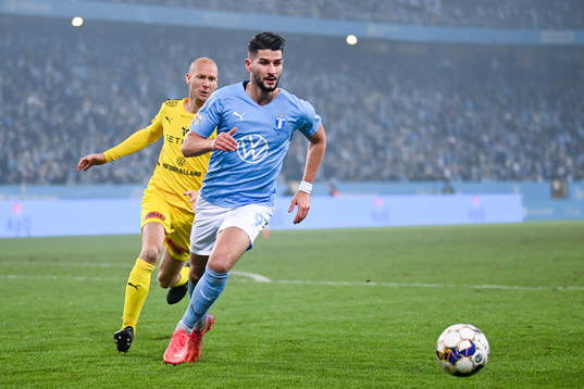 Halmstads Andreas Johansson och Malmö FFs Antonio Colak