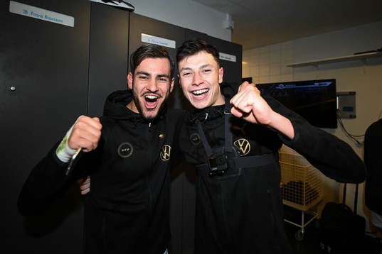 Malmö FFs Adi Nalic och Anel Ahmedhodzic jublar i