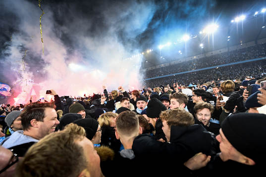 Malmö FFs supportrar jublar