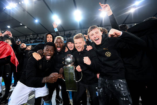 Malmö FFs Malik Abubakari , Bonke Innocent , Anders