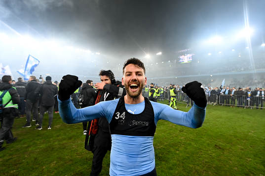 Erdal Rakip jublar