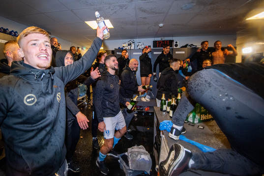 Malmö FFs Markus Björkqvist och Antonio Colak jublar i