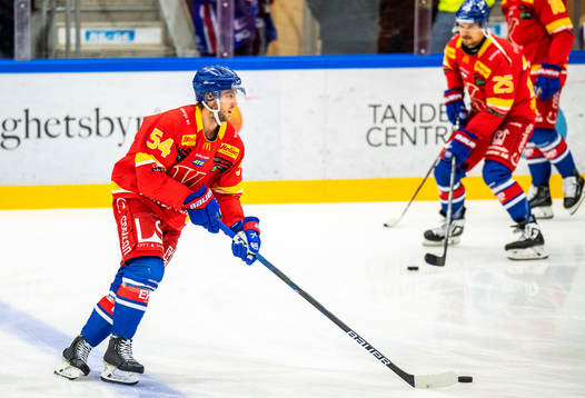 Oskarshamns Robin Norell iförd Kalmar HC tröja