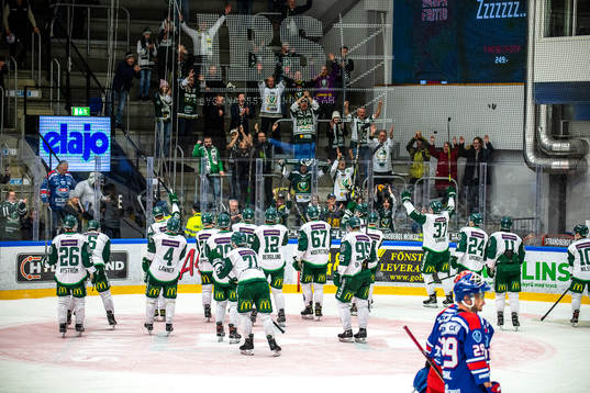 Färjestads spelare jublar