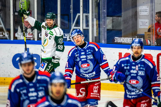 Färjestads Linus Johansson jublar