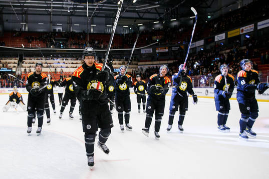 Brynäs Kristofer Berglund jublar