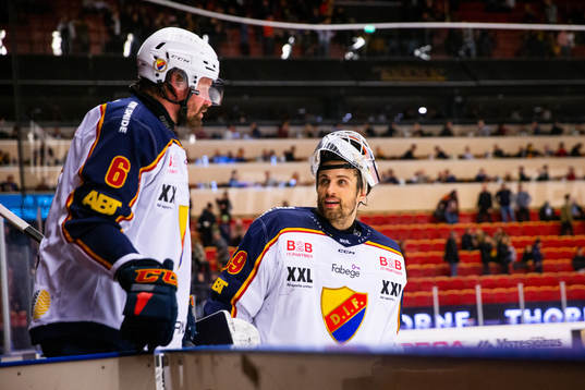 Stefan Warg och målvakt Mantas Armalis