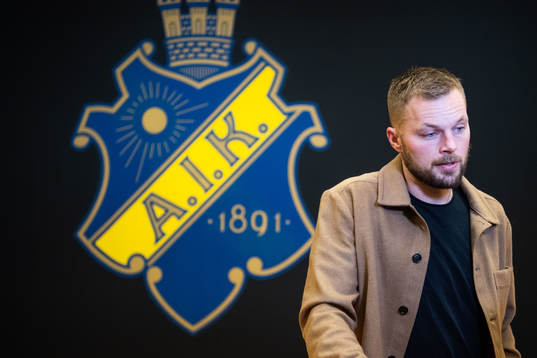 s Sebastian Larsson