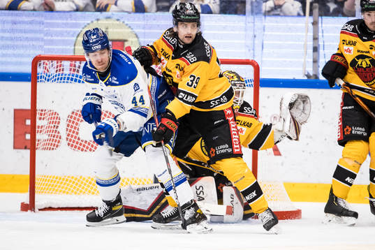 Leksands Carter Ashton och Luleås Pontus Själin
