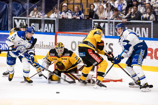 Luleås målvakt Joel Lassinantti och Leksands Mikael