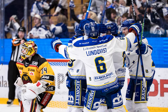 Leksands spelarna jublar