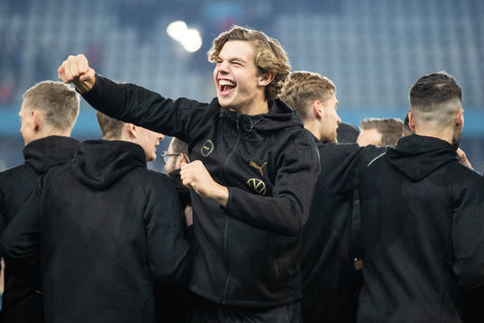 Malmö FFs målvakt Melker Ellborg jublar