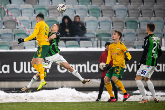 Dalkurds Dillan Ismail och GAIS Johan Andersson
