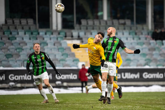 Dalkurds Arash Motaraghebjafarpour och GAIS Niklas Andersen