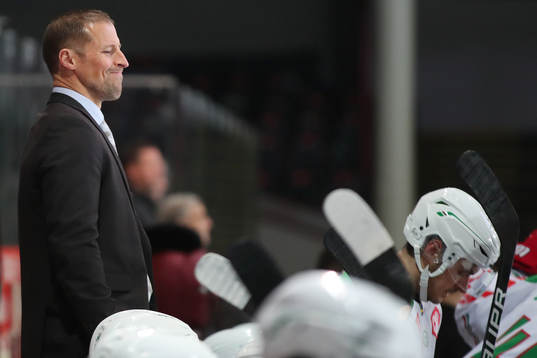 head coach Cam Abbott of Rögle