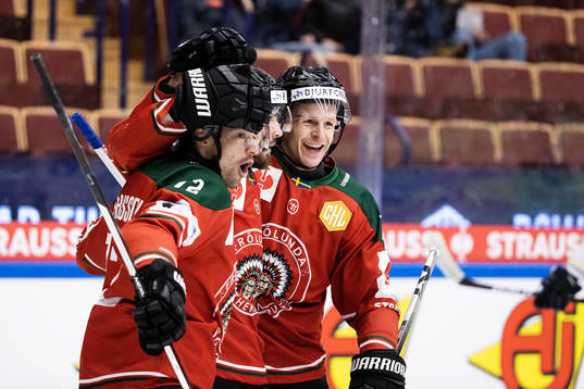 Max Friberg of Frölunda celebrates