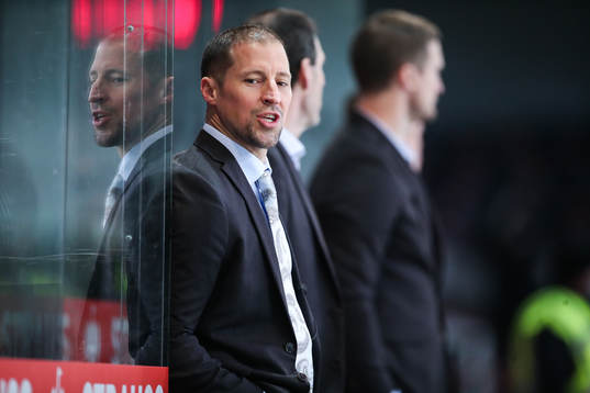 head coach Cam Abbott of Rögle