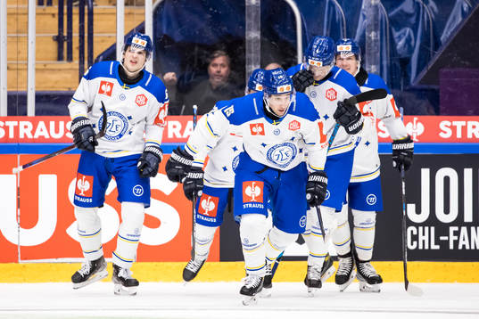 Leksands Max Veronneau celebrating