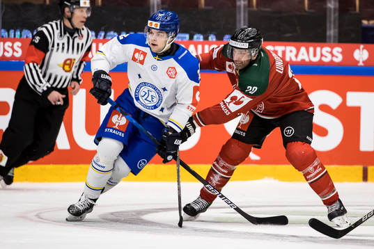 Leksands Jesper Kandergård and Frölundas Joel Lundqvist