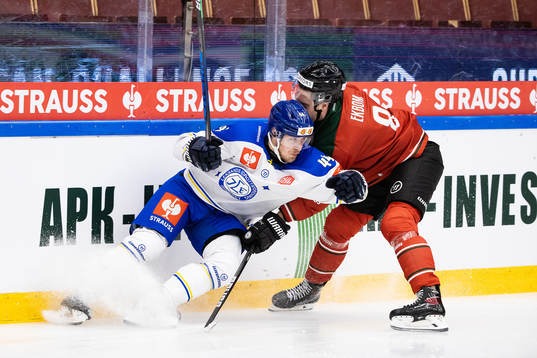 Carter Ashton of Leksand and Viktor Ekbom of Frölunda