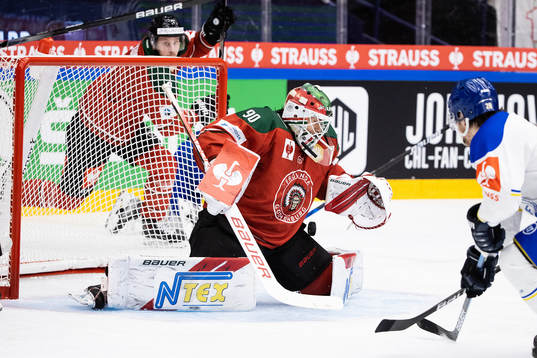 goalkeeper Matthew Tomkins of Frölunda