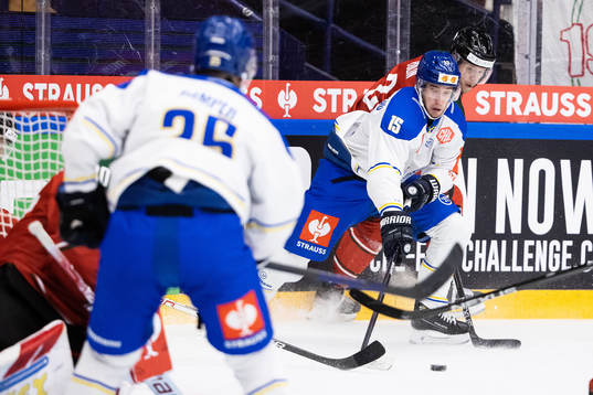 Max Veronneau of Leksand and Christian Folin  of Frölunda