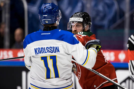 Martin Karlsson  of Leksand and Jens Olsson of Frölunda