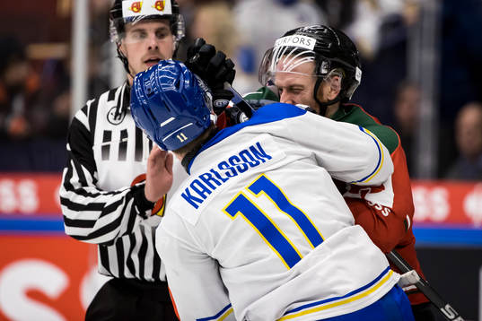 Martin Karlsson  of Leksand and Jens Olsson of Frölunda