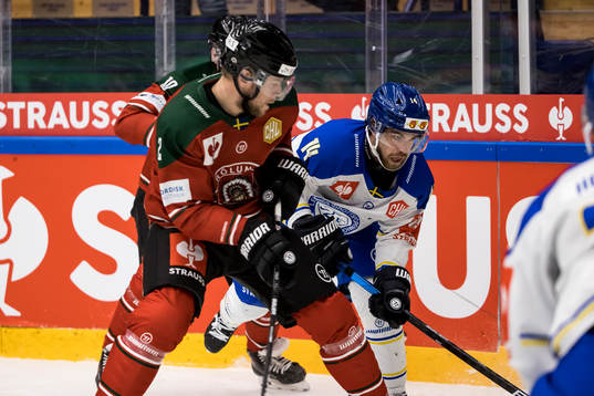 Christian Folin  of Frölunda and Oskar Lang  of Leksand