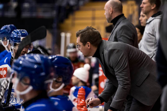 head coach Björn Hellkvist  of Leksand