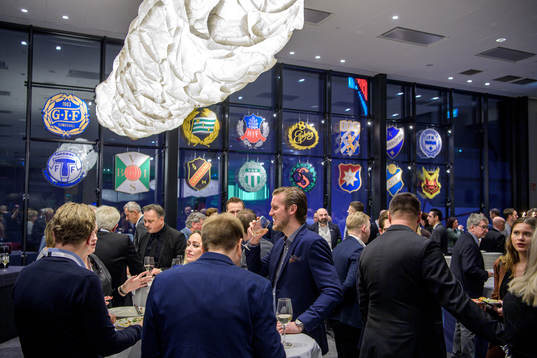 Klubbmärken för lag representerade i Allsvenskan och