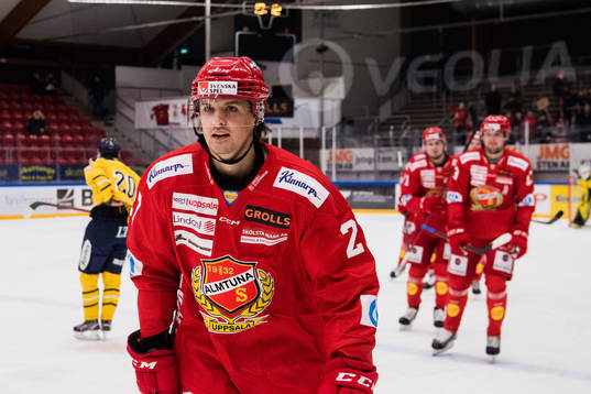 Almtunas Viktor Hertzberg jublar