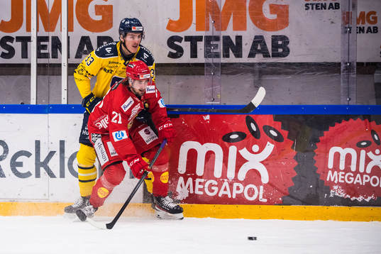 Södertäljes Felix Olsson och Almtunas Johan Eriksson