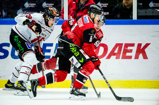Malmö Redhawks Johan Olofsson och Anton Olsson mot