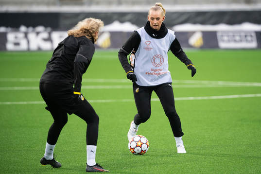 Häckens Stina Blackstenius