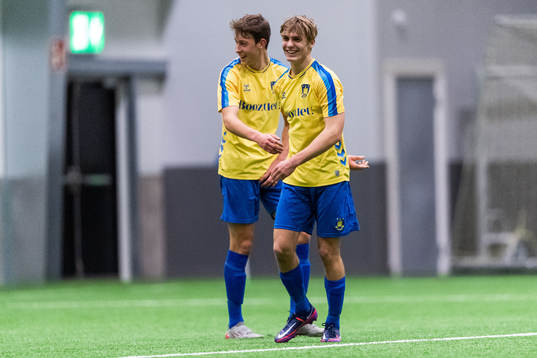 Bröndbys Lukas Larsen jublar