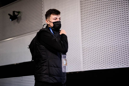 Anel Ahmedhodzic of Malmö FF arrive at the arena