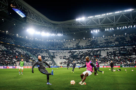 Jo Inge Berget and Bonke Innocent of Malmö FF