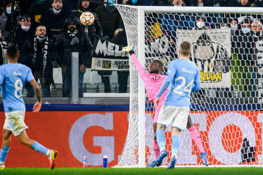 Goalkeeper Ismael Diawara of Malmö FF