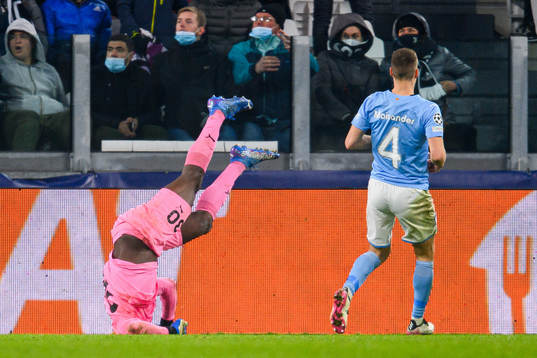 Goalkeeper Ismael Diawara of Malmö FF