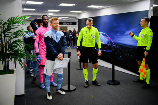 Goalkeeper Ismael Diawara and Anders Christiansen of Malmö
