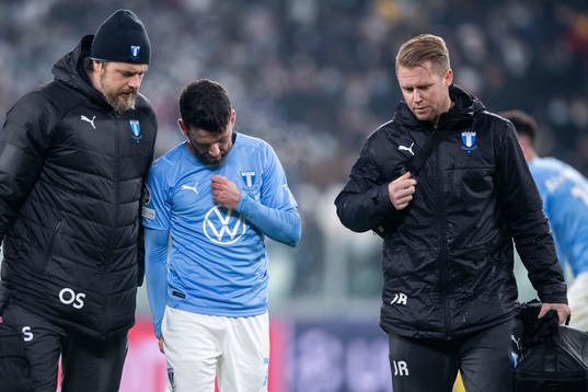 Erdal Rakip of Malmö FF in pain